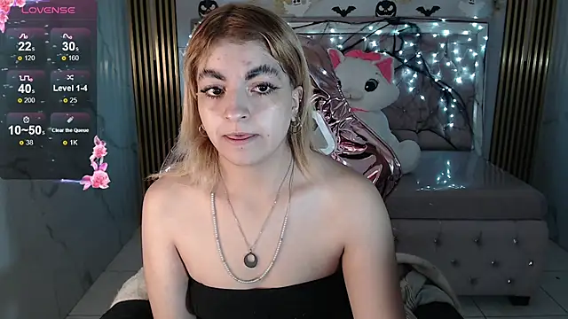 lili conor s online show from October 15, 4:12 am