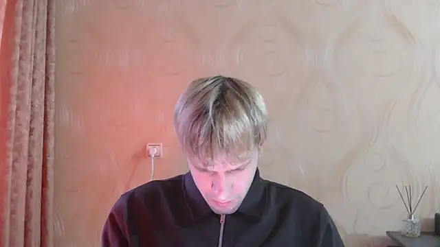 Snapshot of frama666 chatting on April 16, 4:30 pm frama666 online show from April 16, 4:30 pm