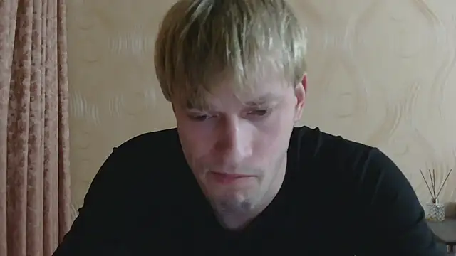 Snapshot of frama666 chatting on April 19, 6:10 pm frama666 online show from April 19, 6:10 pm