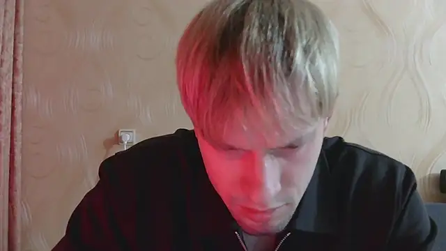Snapshot of frama666 chatting on April 21, 6:44 pm frama666 online show from April 21, 6:44 pm