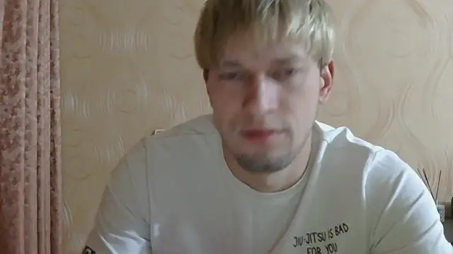 Snapshot of frama666 chatting on May 6, 8:36 pm frama666 online show from May 6, 8:36 pm