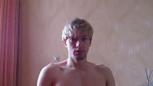 Snapshot of frama666 chatting on June 2, 9:00 am frama666 online show from June 2, 9:00 am