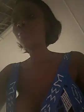 Snapshot of xxTatiannaxx chatting on June 29, 11:16 pm xxTatiannaxx online show from June 29, 11:16 pm