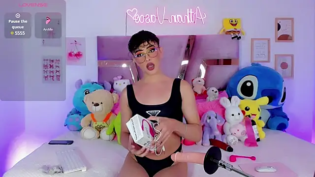 femboy-20 online show from February 23, 10:42 pm