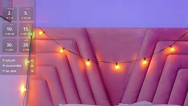 innocenthazel online show from October 14, 2:56 am