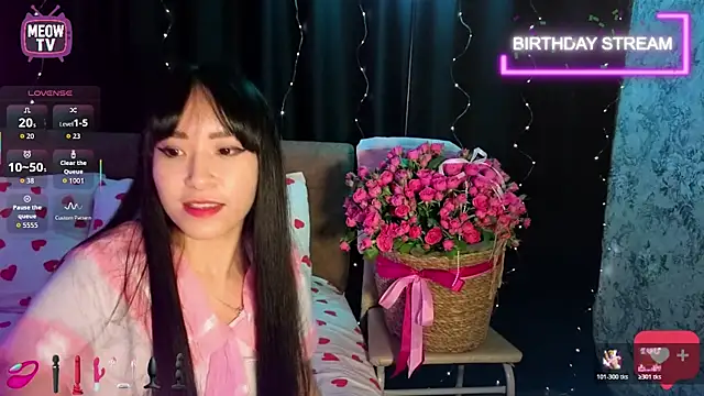 miyakimi0101 online show from July 22, 12:46 am