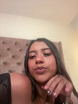 Snapshot of regina_noctixx chatting on May 25, 12:38 am regina noctixx online show from May 25, 12:38 am