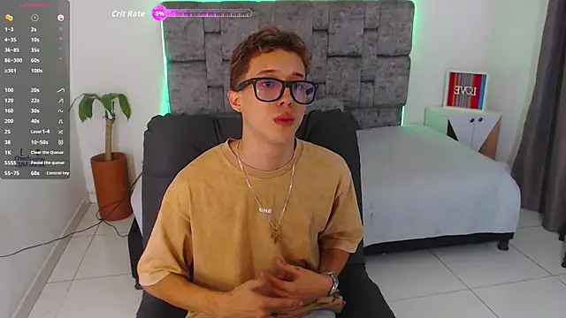 skinny bigcock02 online show from January 6, 9:07 pm