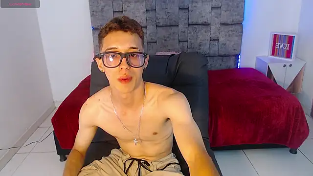 skinny bigcock02 online show from March 5, 9:22 pm