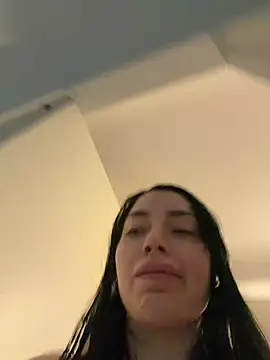 Snapshot of Mia_Splash chatting on March 18, 1:14 pm Mia Splash online show from March 18, 1:14 pm