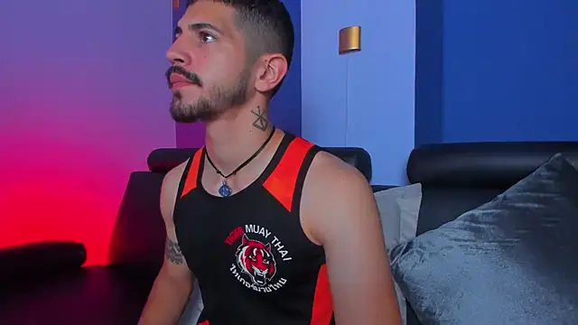 Snapshot of AlejandroStormm chatting on October 29, 9:16 pm AlejandroStormm online show from October 29, 9:16 pm