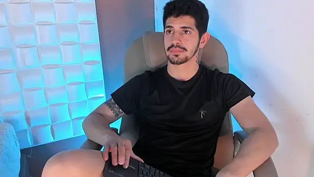 AlejandroStormm online show from July 23, 5:16 am