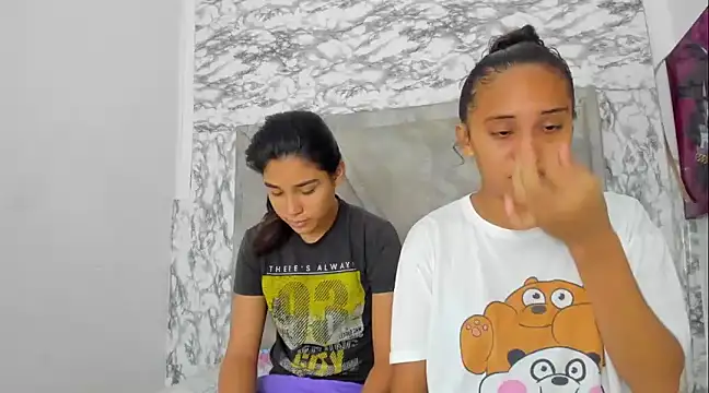 ElizaAndQuisha online show from March 3, 12:27 pm