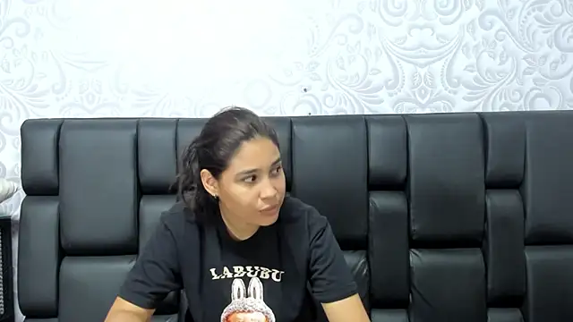 ElizaAndQuisha online show from September 17, 1:13 pm