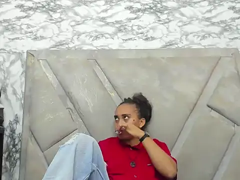 ElizaAndQuisha online show from October 4, 1:09 pm