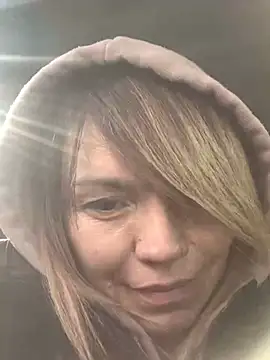 Snapshot of Ella_Pearlie chatting on February 27, 7:23 am Ella Pearlie online show from February 27, 7:23 am