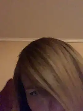 Snapshot of Ella_Pearlie chatting on March 1, 9:26 pm Ella Pearlie online show from March 1, 9:26 pm