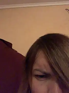 Snapshot of Ella_Pearlie chatting on March 2, 12:31 am Ella Pearlie online show from March 2, 12:31 am