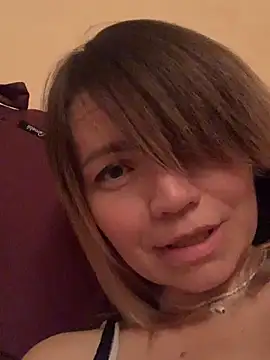 Snapshot of Ella_Pearlie chatting on March 5, 4:13 pm Ella Pearlie online show from March 5, 4:13 pm