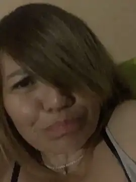 Snapshot of Ella_Pearlie chatting on March 15, 1:19 am Ella Pearlie online show from March 15, 1:19 am