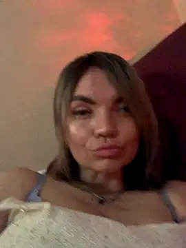 Snapshot of Ella_Pearlie chatting on September 16, 12:33 am Ella Pearlie online show from September 16, 12:33 am