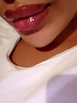 Sexlove1xo online show from September 27, 2:33 pm