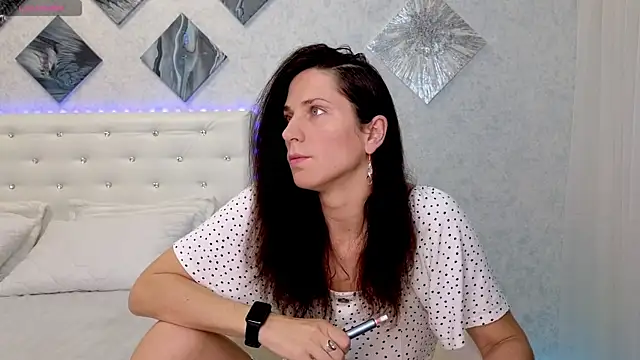 Snapshot of mylady_xenia chatting on November 8, 3:34 pm mylady xenia online show from November 8, 3:34 pm