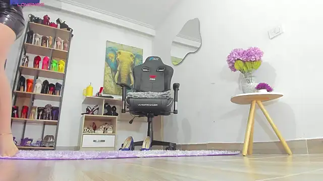 Camillevegas online show from December 17, 1:22 am