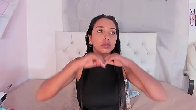 Emma lorense22 online show from February 6, 7:17 pm