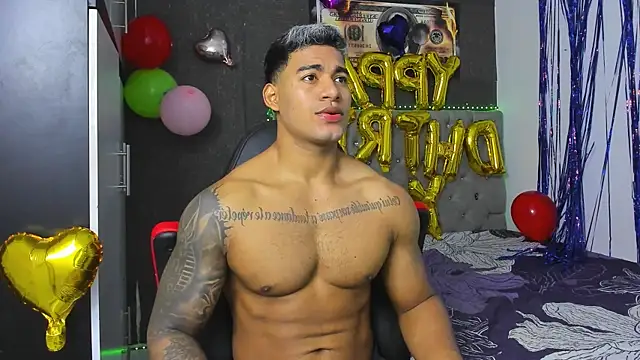 luigi hot  online show from May 24, 5:40 pm