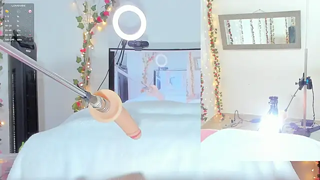 Snapshot of Genesis_Love__ chatting on September 20, 9:32 am Genesis Love   online show from September 20, 9:32 am