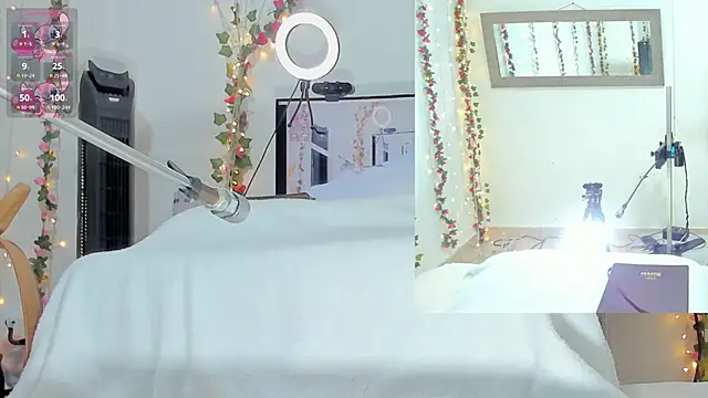 Snapshot of Genesis_Love__ chatting on September 30, 9:25 am Genesis Love   online show from September 30, 9:25 am