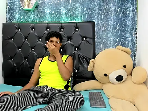 ariel andres bigcock24 online show from September 13, 8:08 pm
