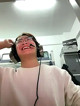 Snapshot of Anson0722 chatting on November 5, 3:45 pm Anson0722 online show from November 5, 3:45 pm