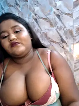 Snapshot of horny_diana chatting on April 11, 6:12 pm horny diana online show from April 11, 6:12 pm