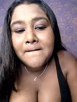 Snapshot of horny_diana chatting on June 9, 5:57 pm horny diana online show from June 9, 5:57 pm