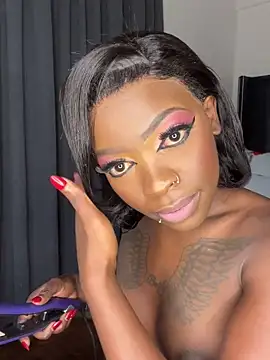 Snapshot of TheDramadoll chatting on March 14, 3:36 pm TheDramadoll online show from March 14, 3:36 pm