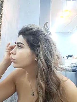 Bella Posh online show from October 30, 5:20 am