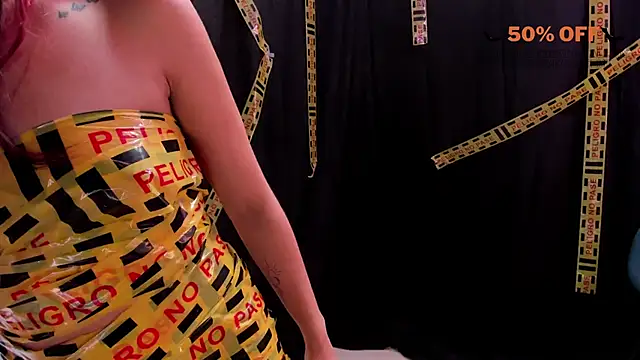 Laura Bonnet  online show from October 31, 3:13 pm