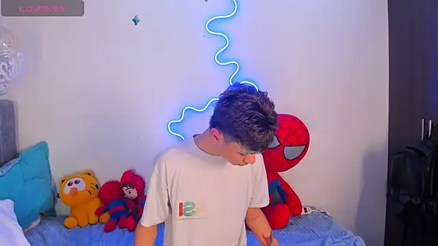 callum 77 online show from November 11, 4:34 am