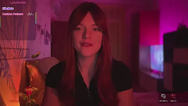 CherryRed Girl online show from March 12, 11:00 pm