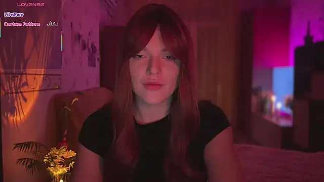 CherryRed Girl online show from May 11, 11:13 pm