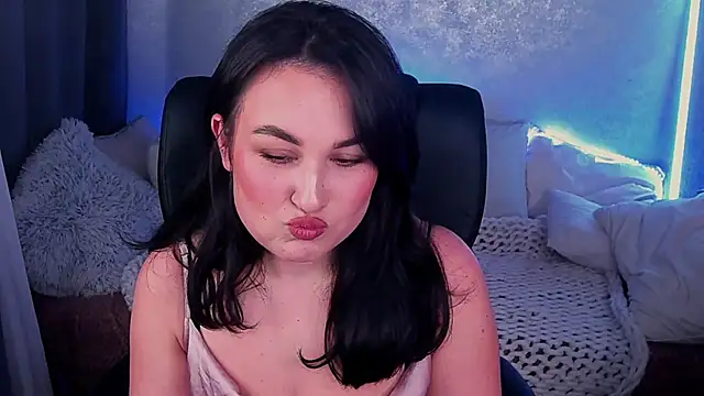 LilyFoxyy online show from February 21, 2:27 pm