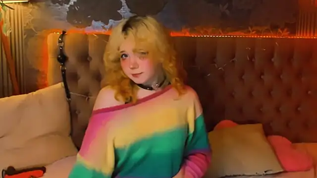 EmilyAngells online show from May 11, 7:25 am