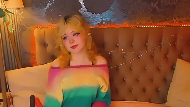 EmilyAngells online show from May 15, 6:53 am