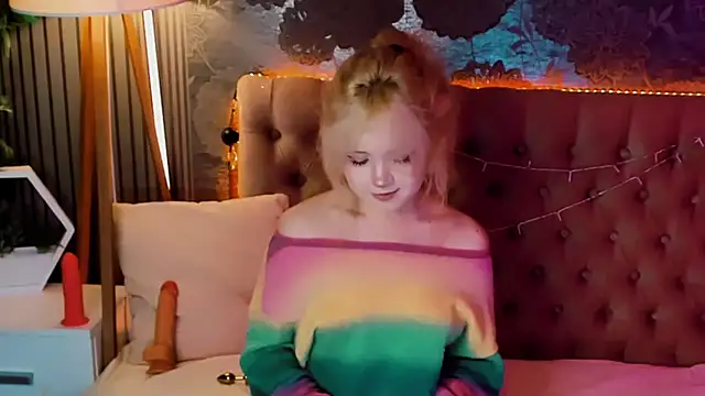 EmilyAngells online show from June 15, 6:04 am