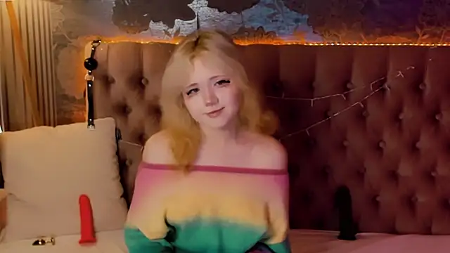 EmilyAngells online show from June 16, 6:05 am