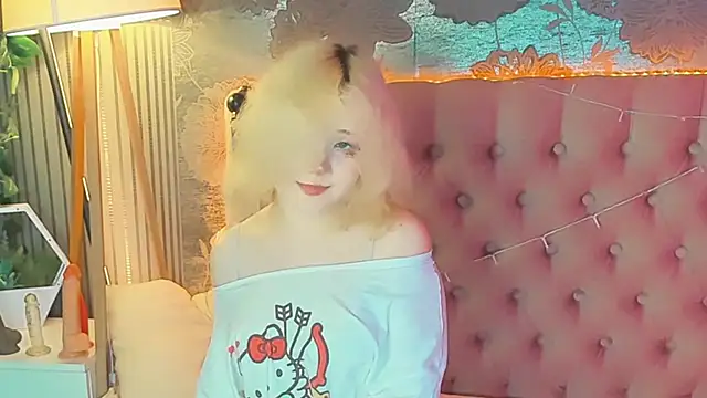 EmilyAngells online show from July 17, 6:42 am