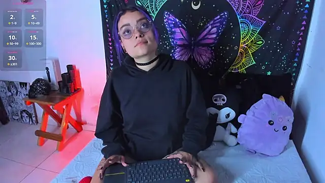 Snapshot of ChloeAllennn chatting on February 28, 2:31 am ChloeAllennn online show from February 28, 2:31 am