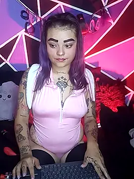 Snapshot of ChloeAllennn chatting on September 12, 11:10 am ChloeAllennn online show from September 12, 11:10 am
